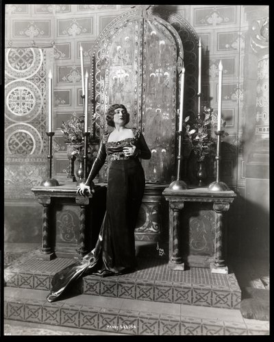 Mary Garden, c.1900 by Byron Company